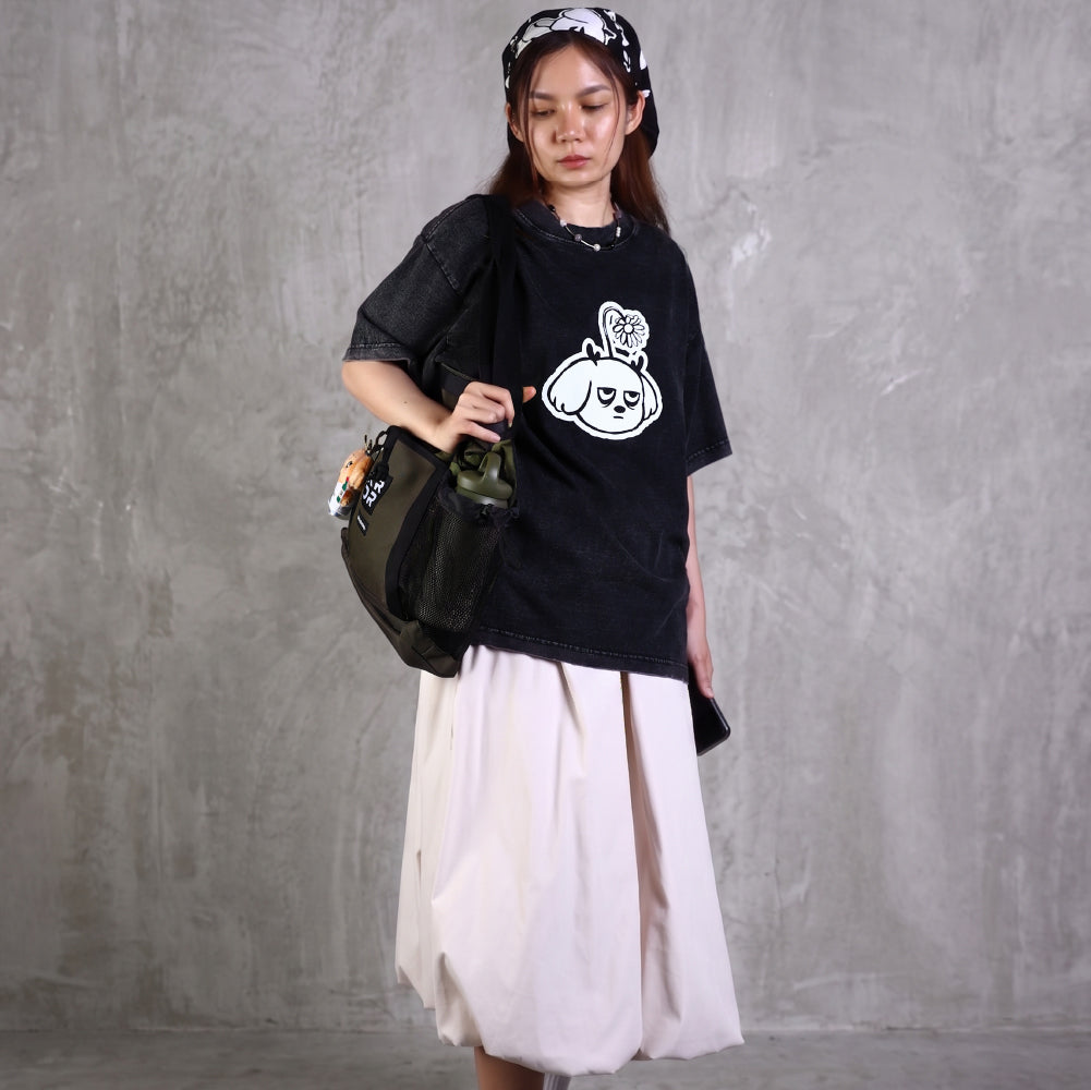 Strangely Blooming Oversize T-Shirt (Washed Black)